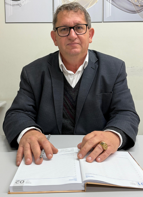Foto do Chefe do NRE de Cascavel, Rosimar Baú.
