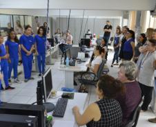 ESTUDANTES CANTAM E ENCANTAM NO NRE