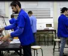 REDE ESTADUAL OFERECE MAIS DE 10 CURSOS TÉCNICOS GRATUITOS EM CASCAVEL