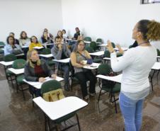 EVENTO COM GESTORES MARCA LANÇAMENTO DO PROGRAMA PRESENTE NA ESCOLA
