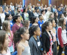 ESTUDANTES BRILHAM NO I CONCURSO DE ORATÓRIA DO NRE