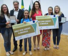 ESTUDANTES BRILHAM NO I CONCURSO DE ORATÓRIA DO NRE