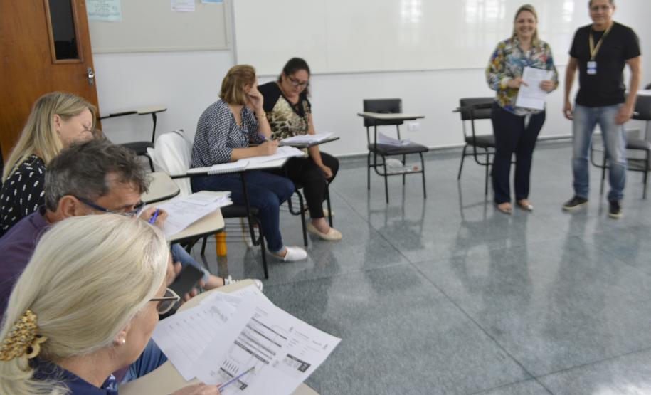 DIRETORES E PEDAGOGOS SOCIALIZAM PLANOS DE AÇÃO DIRETORES E PEDAGOGOS SOCIALIZAM PLANOS DE AÇÃO