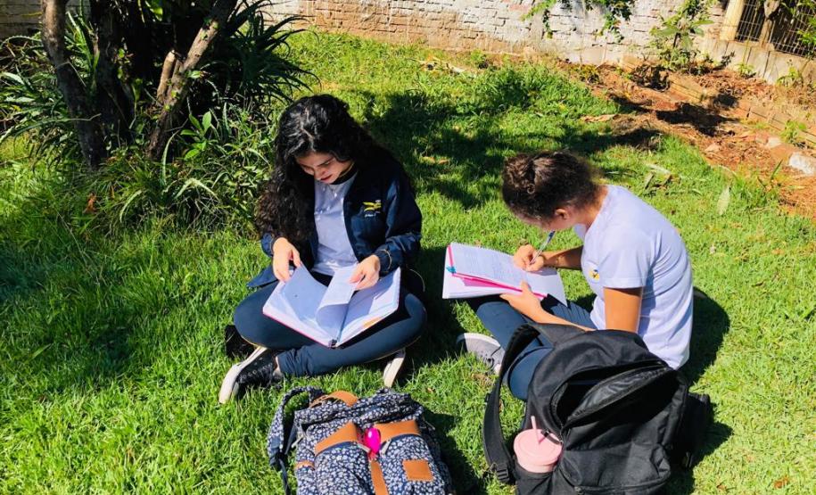 Das palavras para a vida: Projeto faz estudantes mergulharem na leitura Das palavras para a vida: Projeto faz estudantes mergulharem na leitura