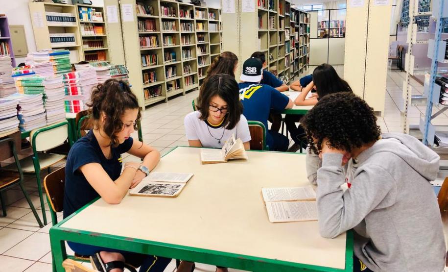 Das palavras para a vida: Projeto faz estudantes mergulharem na leitura Das palavras para a vida: Projeto faz estudantes mergulharem na leitura