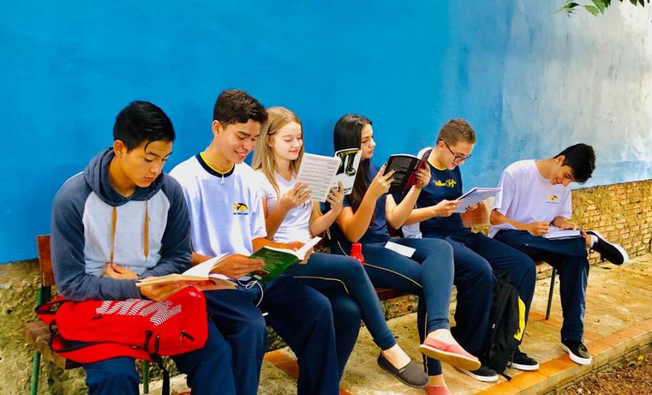 Das palavras para a vida: Projeto faz estudantes mergulharem na leitura Das palavras para a vida: Projeto faz estudantes mergulharem na leitura