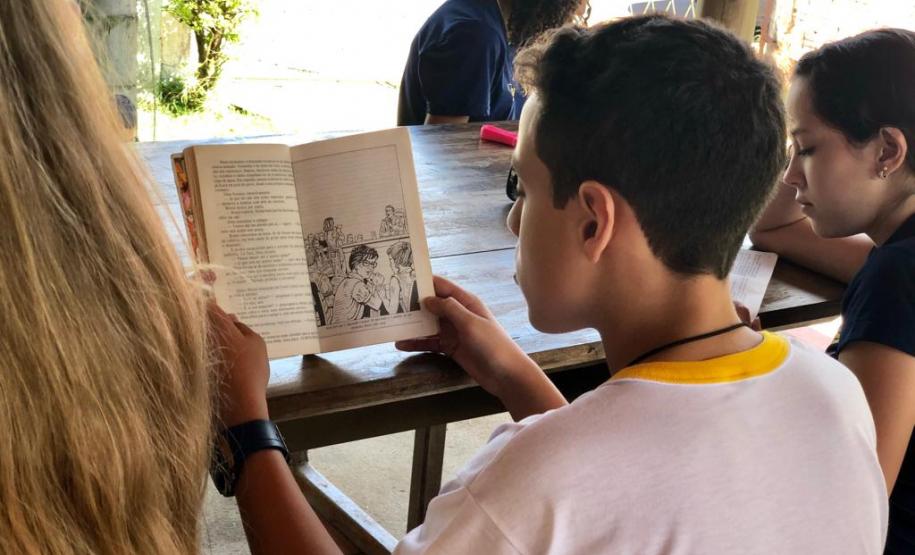 Das palavras para a vida: Projeto faz estudantes mergulharem na leitura Das palavras para a vida: Projeto faz estudantes mergulharem na leitura