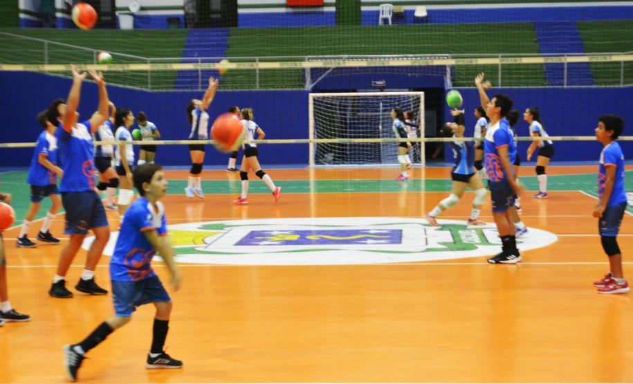 CE SÃO CRISTÓVÃO REPRESENTARÁ CASCAVEL NO PARANAENSE DE VÔLEI CE SÃO CRISTÓVÃO REPRESENTARÁ CASCAVEL NO PARANAENSE DE VÔLEI