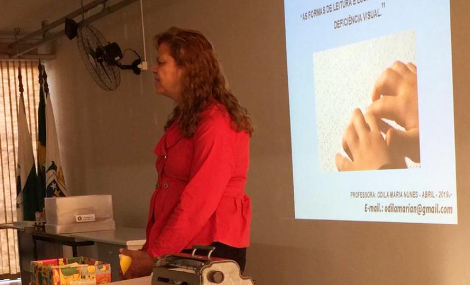 CURSO ABORDA PRÁTICAS DE ENSINO PARA DEFICIENTES VISUAIS CURSO ABORDA PRÁTICAS DE ENSINO PARA DEFICIENTES VISUAIS