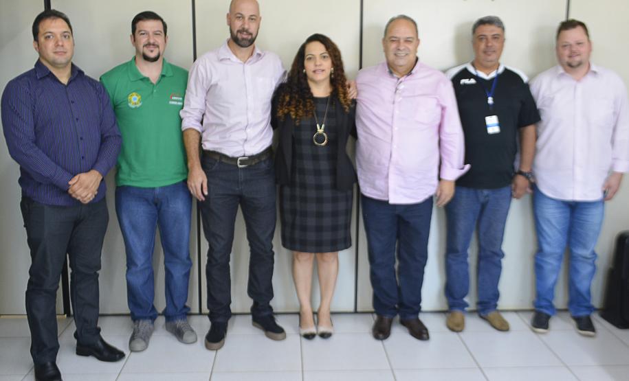 NRE FIRMA PARCERIA PARA CAPACITAÇÃO DE PROFESSORES DE EDUCAÇÃO FÍSICA