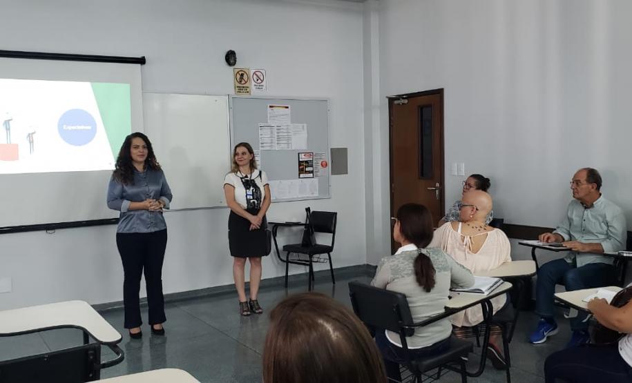 GESTORES ESCOLARES PARTICIPAM DE FORMAÇÃO CONTINUADA GESTORES ESCOLARES PARTICIPAM DE FORMAÇÃO CONTINUADA