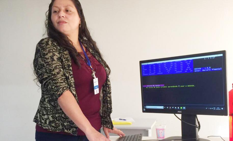 CURSO ABORDA A INCLUSÃO DE ALUNOS COM DEFICIÊNCIA VISUAL CURSO ABORDA A INCLUSÃO DE ALUNOS COM DEFICIÊNCIA VISUAL