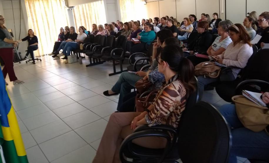 PROFESSORES ESTUDAM DISTÚRBIOS DE APRENDIZAGEM E DISLEXIA PROFESSORES ESTUDAM DISTÚRBIOS DE APRENDIZAGEM E DISLEXIA