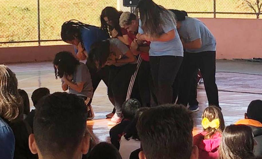 ESTUDANTES PARTICIPAM DE ATIVIDADES DE VALORIZAÇÃO DA VIDA