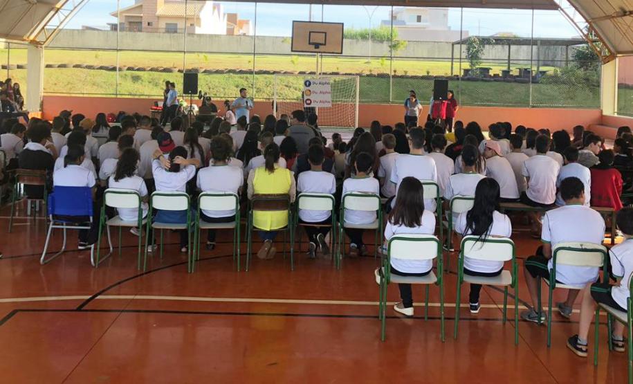 ESTUDANTES PARTICIPAM DE ATIVIDADES DE VALORIZAÇÃO DA VIDA