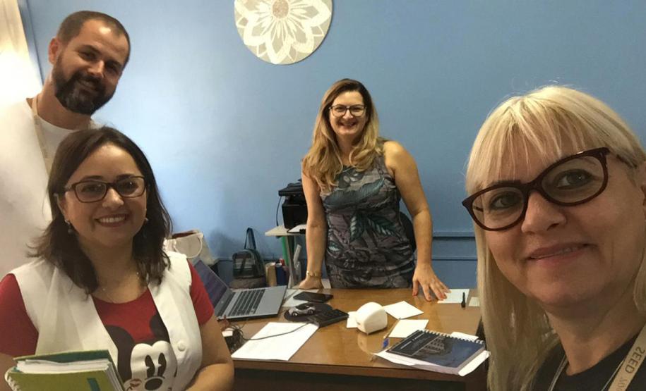 NRE APRESENTA CURSOS DO MEDIOTEC À COMUNIDADE ESCOLAR